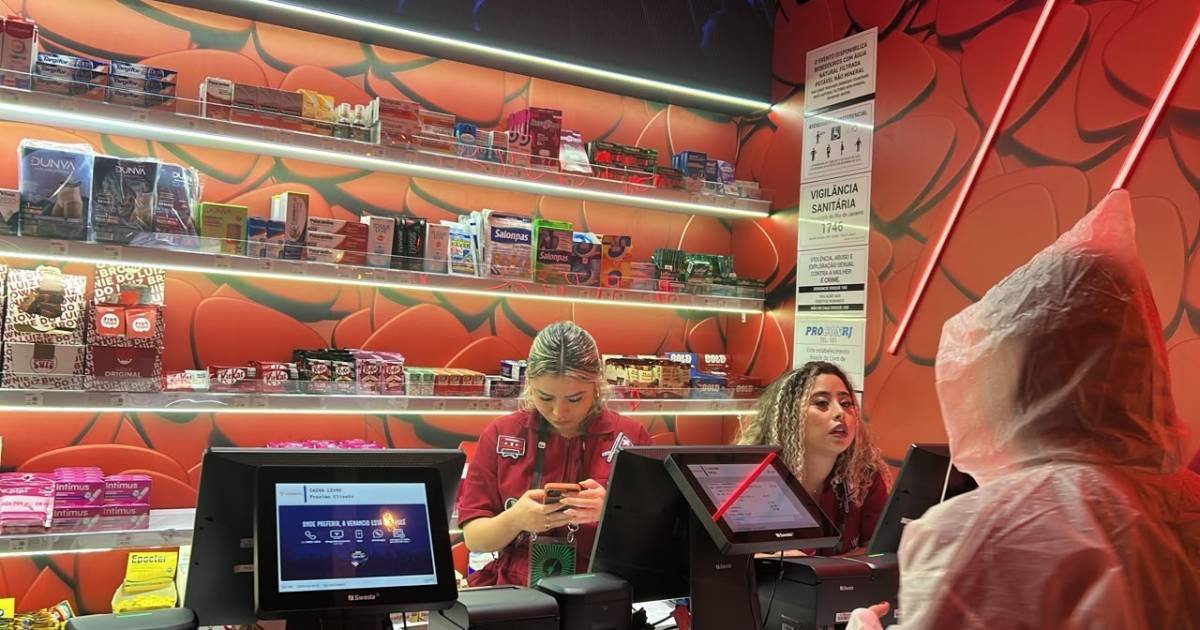 A movimentação na farmácia da Cidade do Rock durante o festival