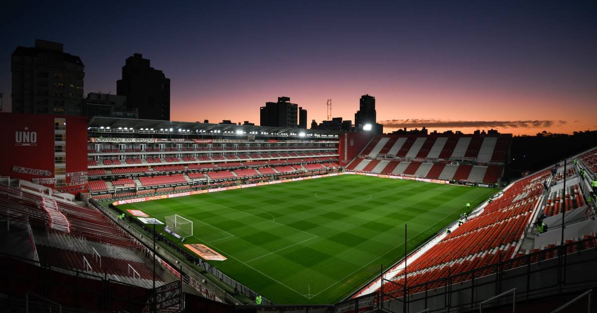 Agenda de futebol na TV tem semifinal da Libertadores e rodada cheia da Europa League